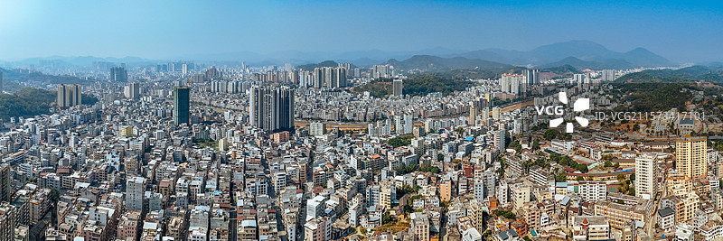 信宜市 解放路 江东湾 鉴江 城市 航拍图片素材