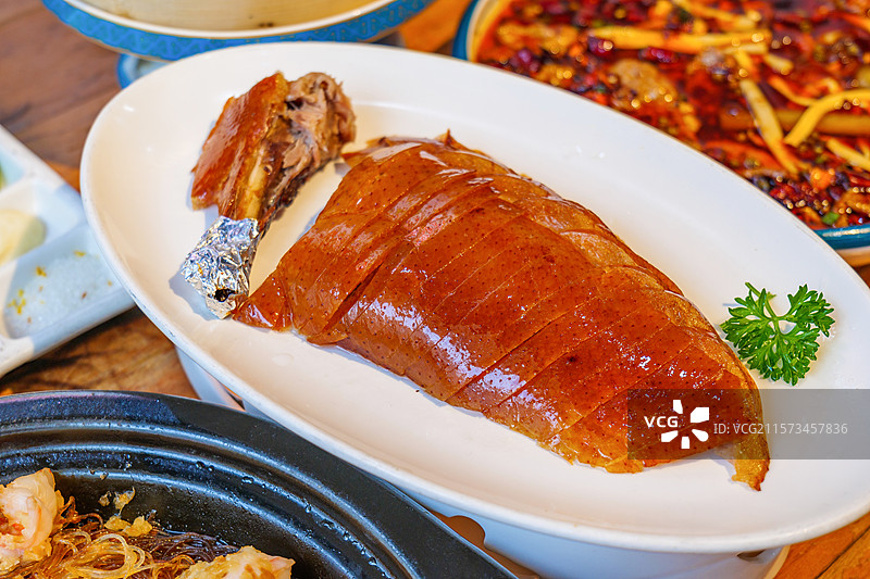 河南开封汴京烤鸭图片素材