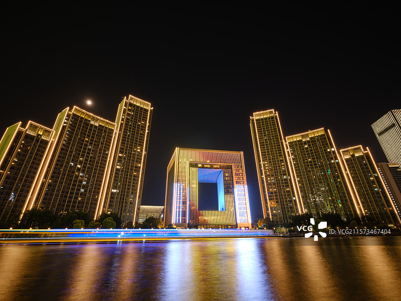 2025初夏的天津海河夜景图片素材