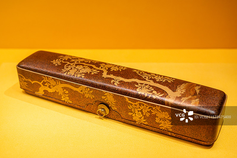 金漆樱花纹长方盒 日本 17-19世纪图片素材