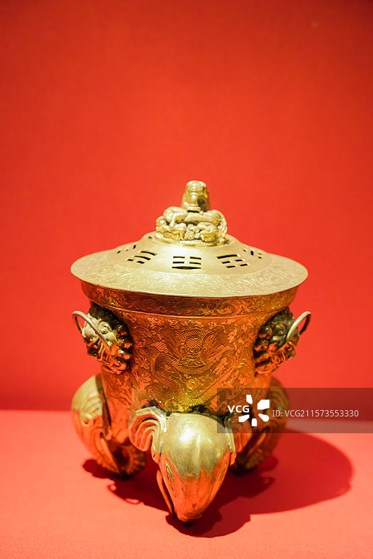 故宫馆藏金云龙纹提炉清同治十一年 [1872年]图片素材