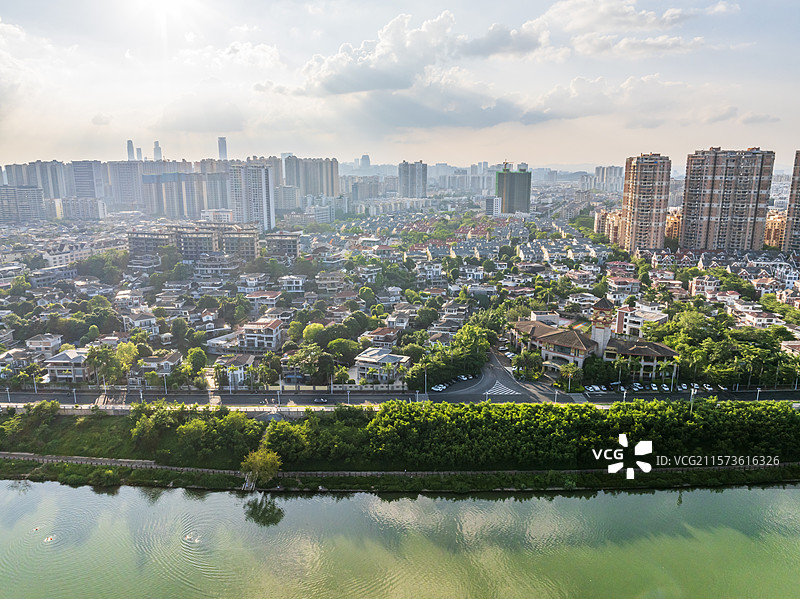 南宁仙葫灵龟路城市风光航拍图片素材