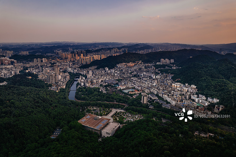 航拍贵州遵义城市风光图片素材