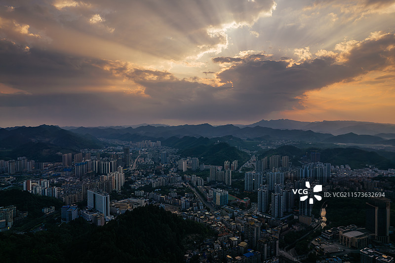 航拍贵州遵义城市风光图片素材