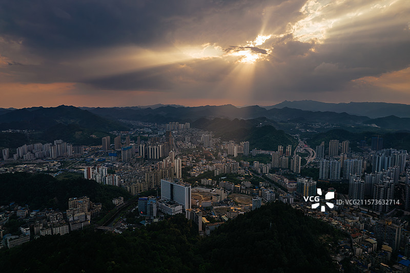 航拍贵州遵义城市风光图片素材