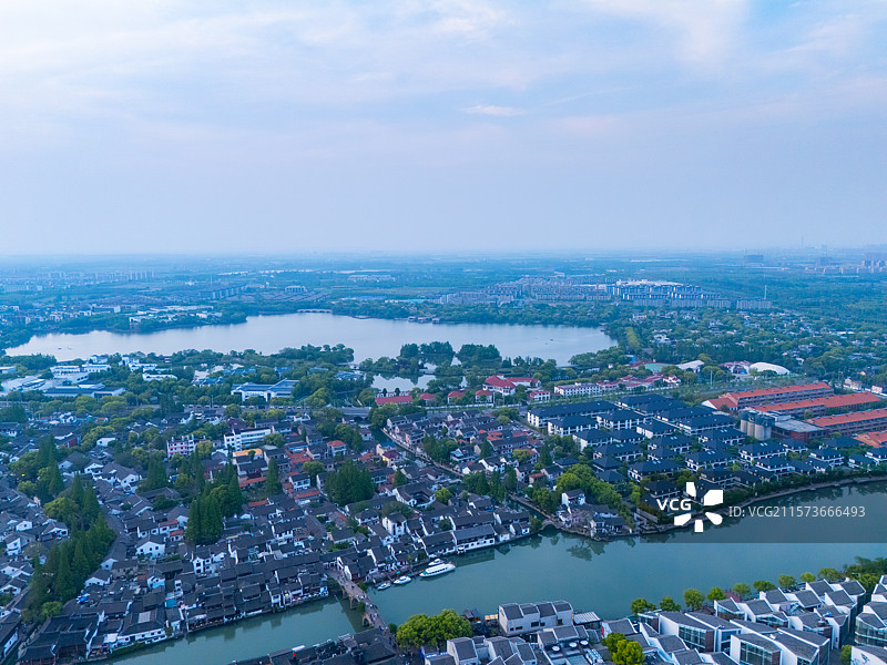 航拍上海朱家角古镇日落黄昏图片素材