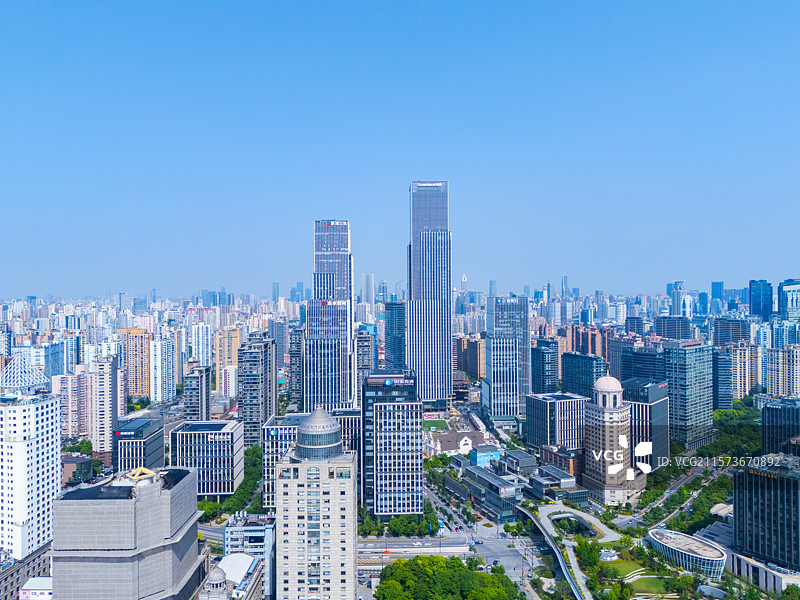 航拍上海绿地外滩中心金融区建筑群图片素材