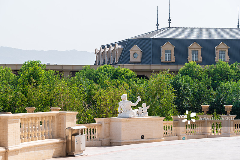新疆石河子地标 张裕巴保男爵酒庄图片素材
