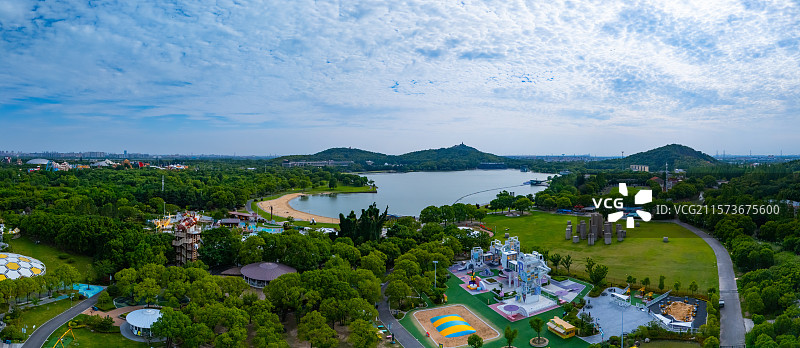 航拍上海月湖雕塑公园图片素材