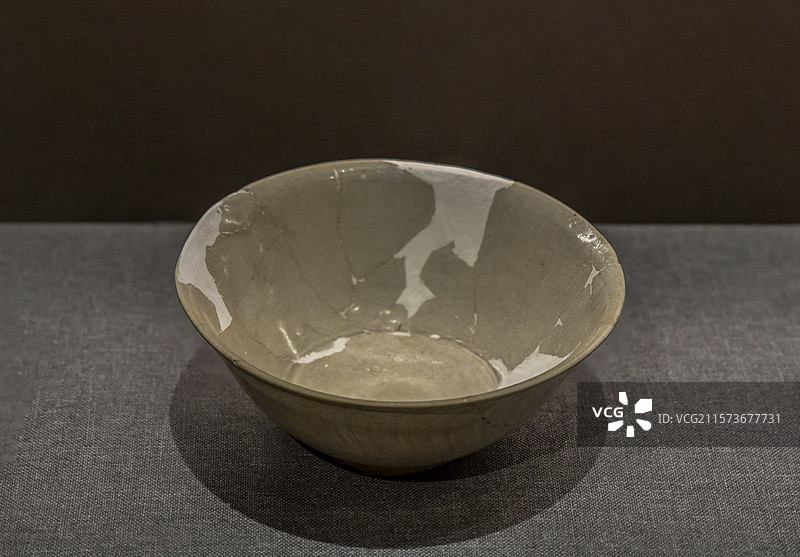广西壮族自治区博物馆“古代文明陈列”展：青白釉碗（宋，2011年田东百银城址出土，田东县博物馆藏）图片素材