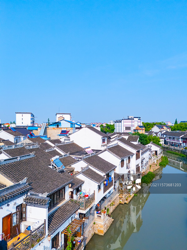 航拍上海宝山罗店古镇图片素材