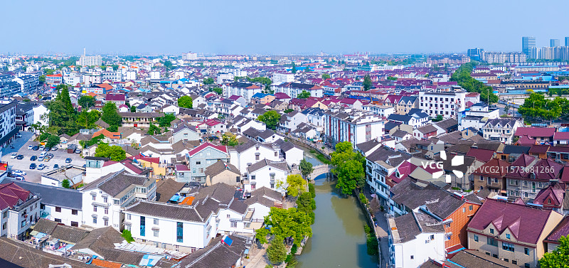 航拍上海宝山罗店古镇图片素材