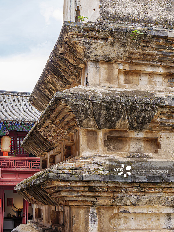 云南省红河哈尼族彝族自治州建水玉皇阁及崇文塔图片素材