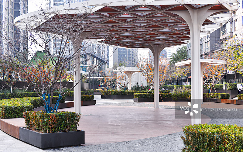 北京三元桥凤凰汇里巷步行商业街图片素材