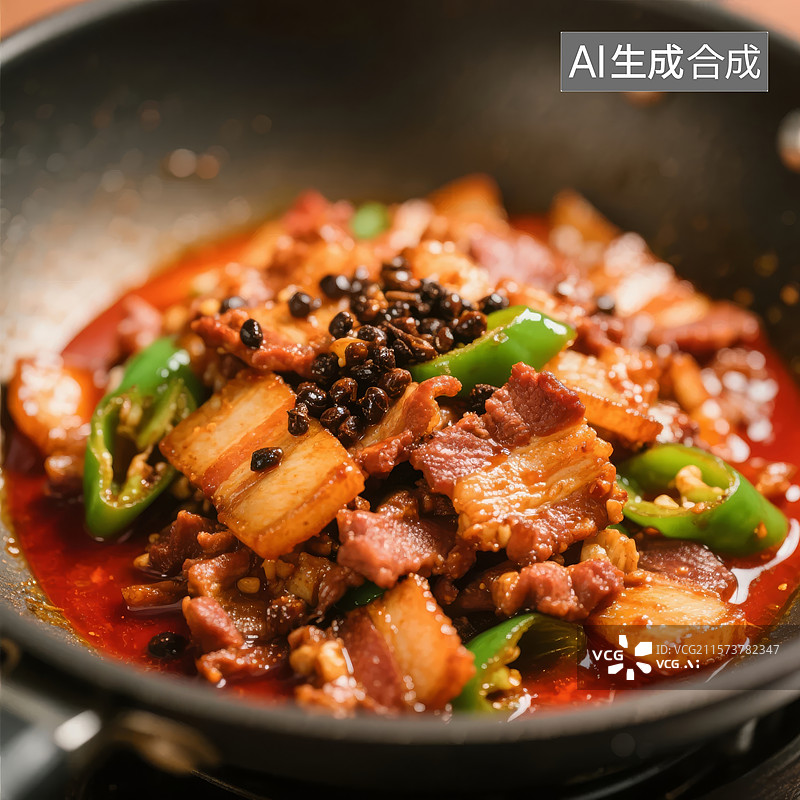 【AI数字艺术】炒锅中的麻辣肉片与青椒图片素材