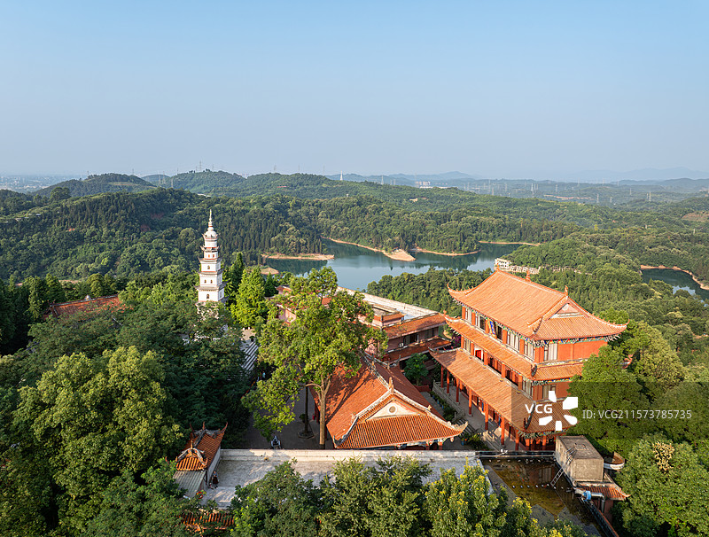 中国四川成都崇州白塔湖白塔寺航拍图图片素材