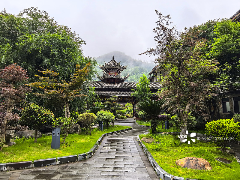 中国贵州黔东南州剑河县仰阿莎温泉小镇风光图片素材