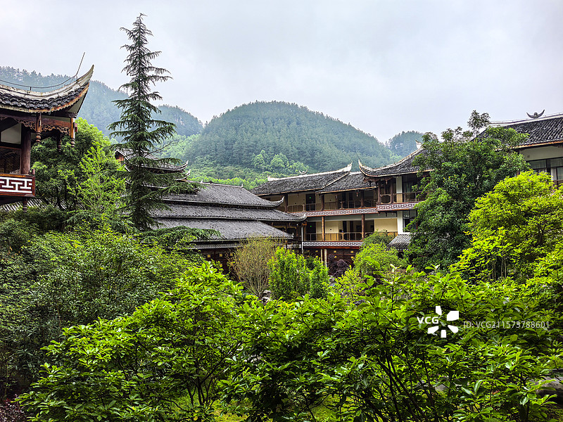 中国贵州黔东南州剑河县仰阿莎温泉小镇风光图片素材