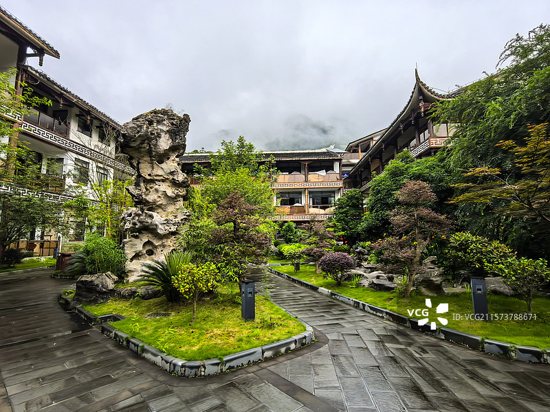 中国贵州黔东南州剑河县仰阿莎温泉小镇风光图片素材