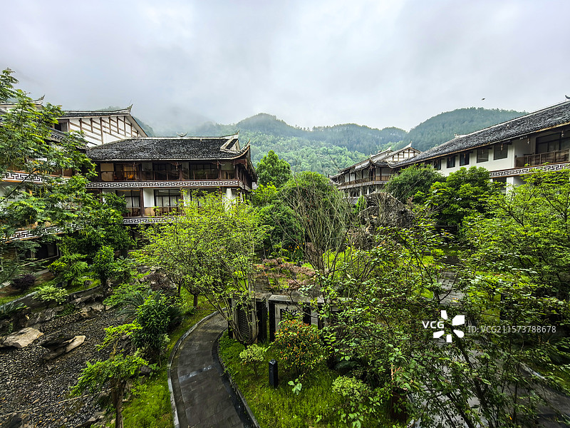 中国贵州黔东南州剑河县仰阿莎温泉小镇风光图片素材