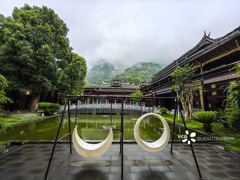 中国贵州黔东南州剑河县仰阿莎温泉小镇风光图片素材