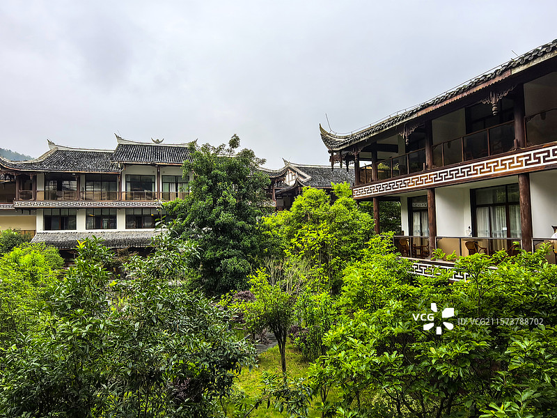 中国贵州黔东南州剑河县仰阿莎温泉小镇风光图片素材