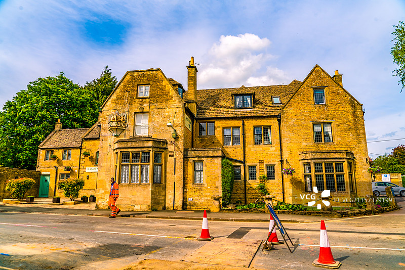 英国英格兰中西部科茨沃尔德水上伯顿镇～威尼斯图片素材