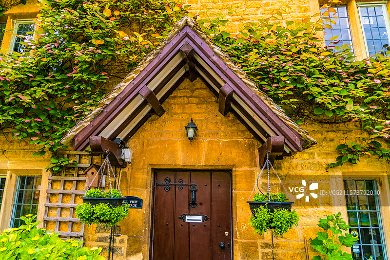 英国英格兰中西部科茨沃尔德水上伯顿镇～威尼斯图片素材