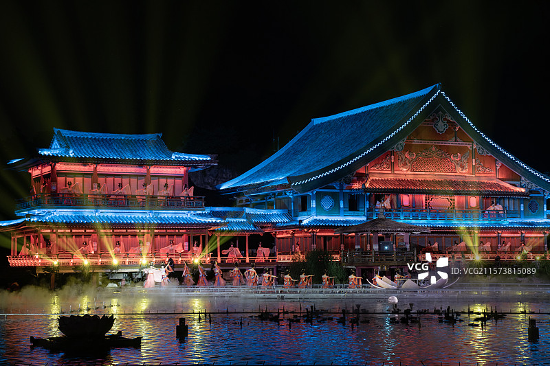 水上唐城夜景图片素材