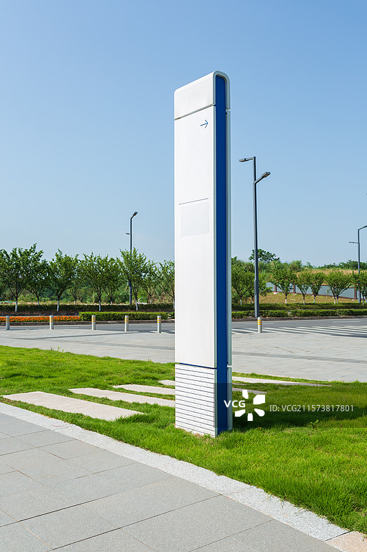 街道空白的指示牌图片素材