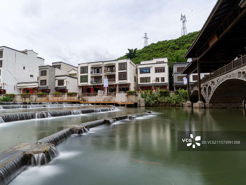 中国李乡·山水双合信宜市钱排镇双合村图片素材