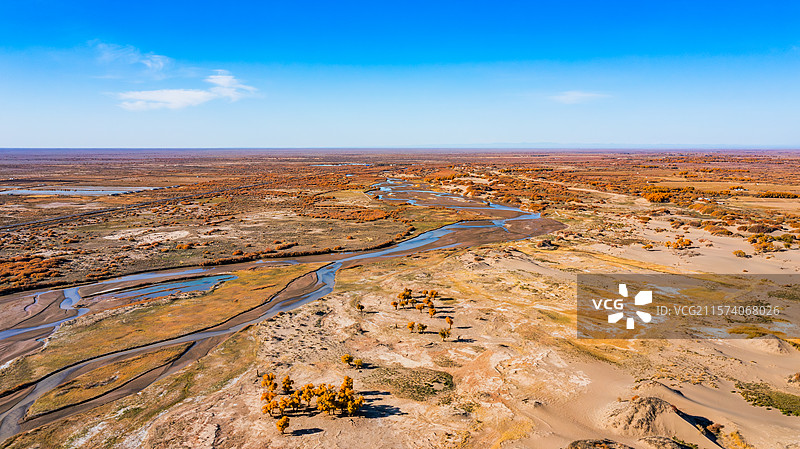 新疆哈密市伊州区大海道大漠戈壁的壮阔景象图片素材