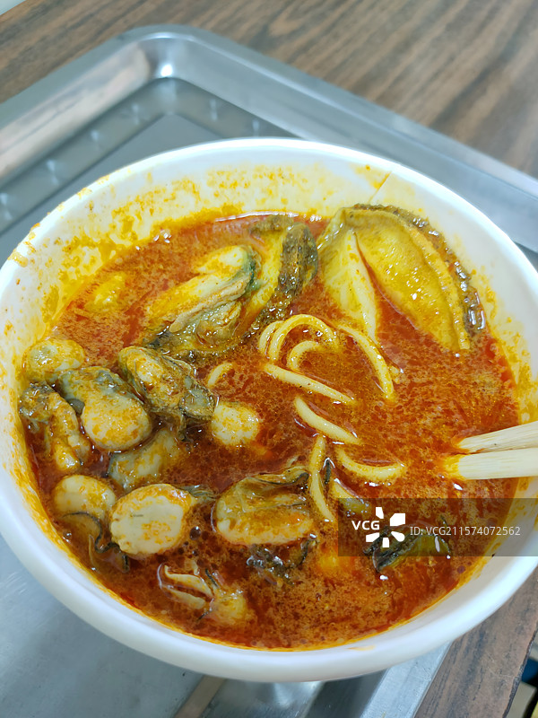 福建厦门的特色小吃沙茶面图片素材