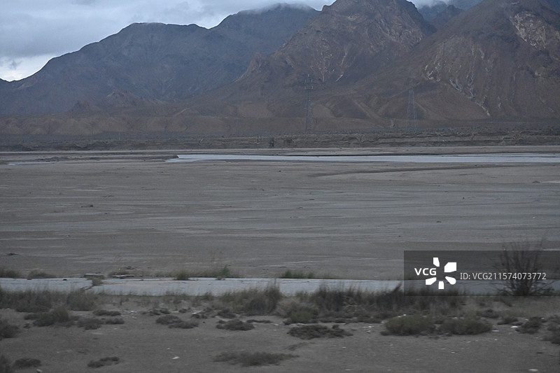 可可西里自然保护区和昆仑山图片素材