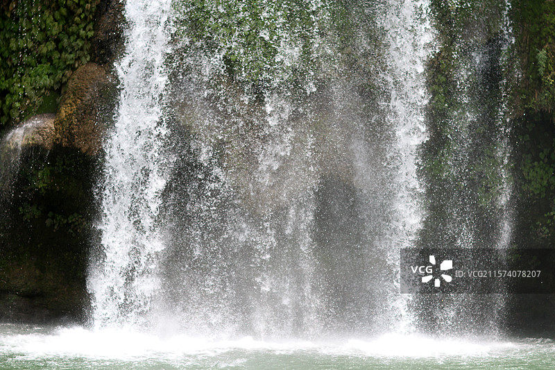 广西田东县龙须河瀑布图片素材
