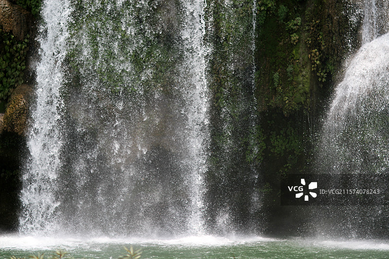 广西田东县龙须河瀑布图片素材