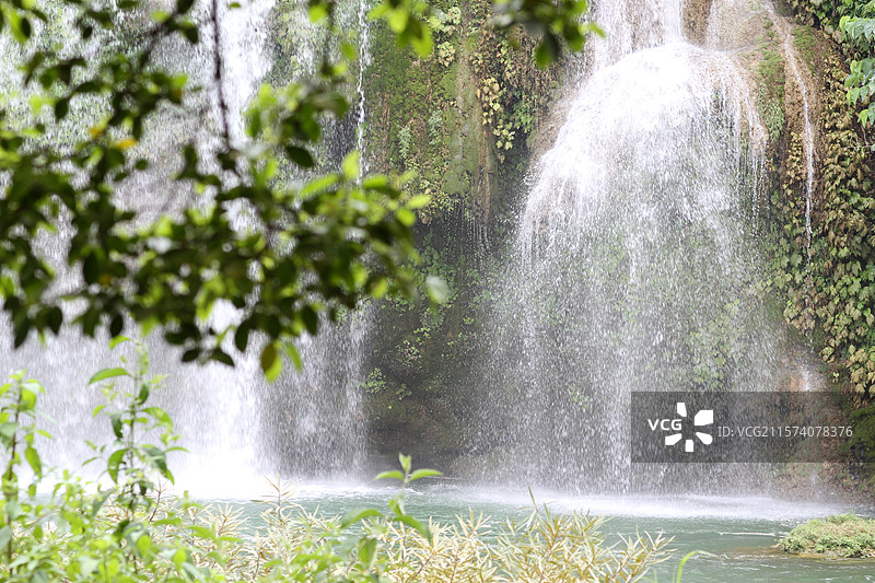 广西田东县龙须河瀑布图片素材
