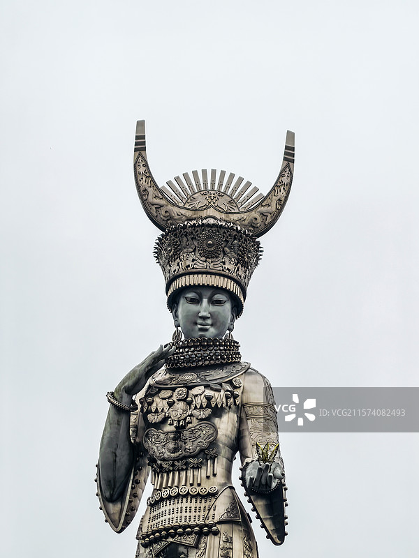中国贵州黔东南剑河县的仰阿莎大雕像，仰阿莎大雕像景区图片素材