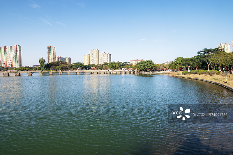 除夕的国家级文保单位泉州晋江安海五里桥黄昏景观图片素材