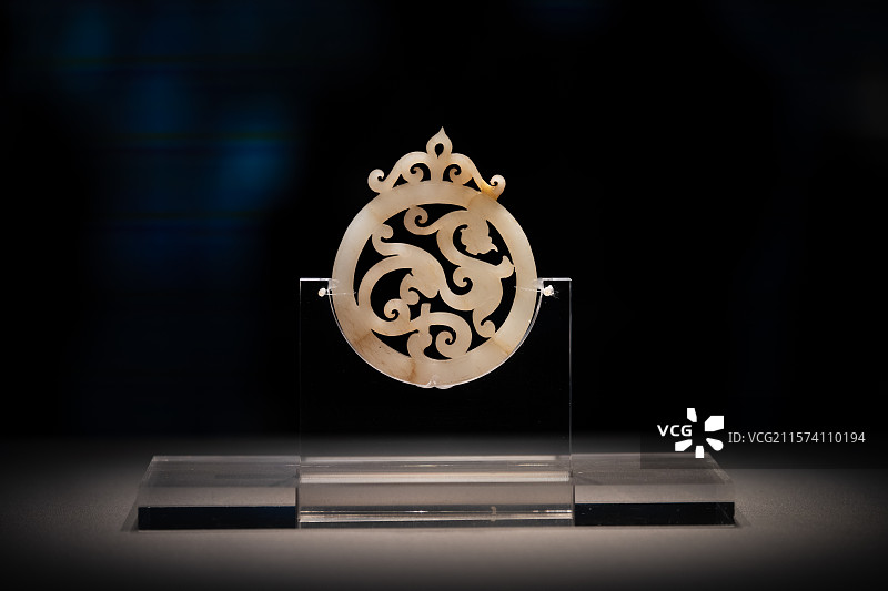 螭虎纹玉佩 西汉广阳王 北京大葆台遗址博物馆图片素材