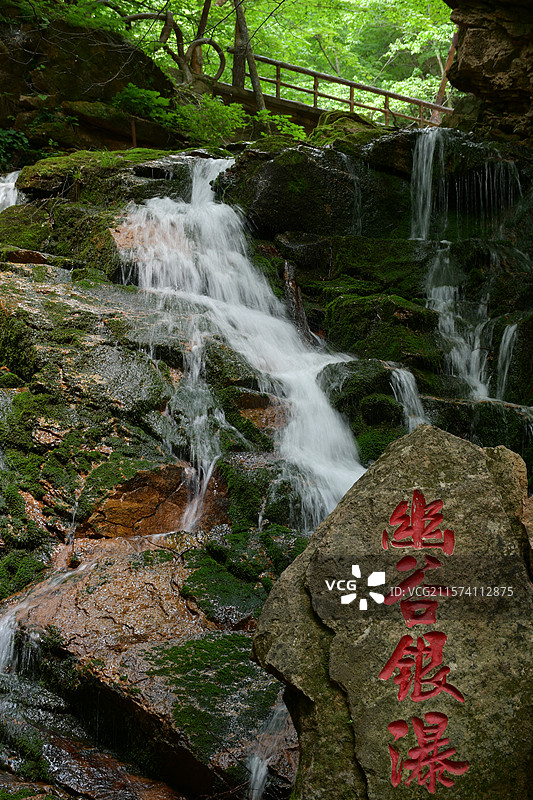 幽谷瀑布图片素材