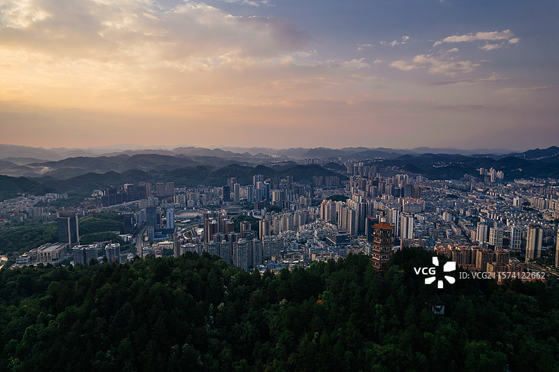 航拍贵州遵义城市风光图片素材
