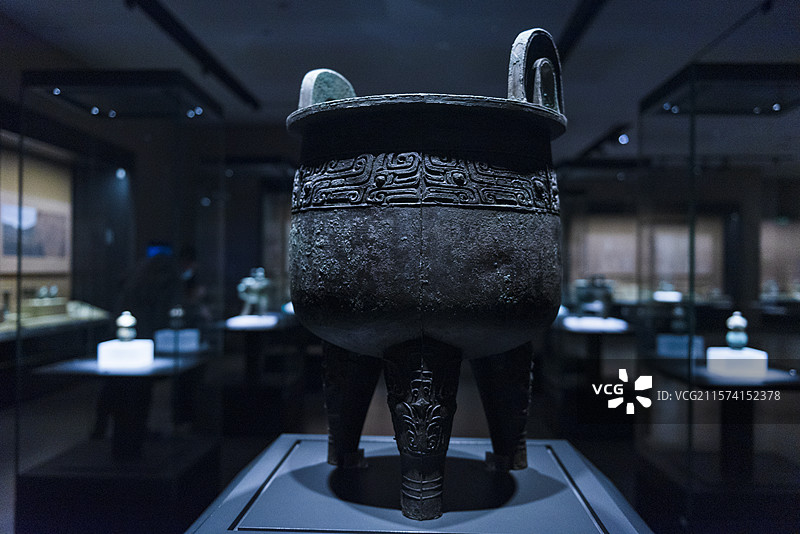 兽面纹鼎 商朝 平陆县前庄遗址出土 山西青铜博物馆 吉金光华展览图片素材