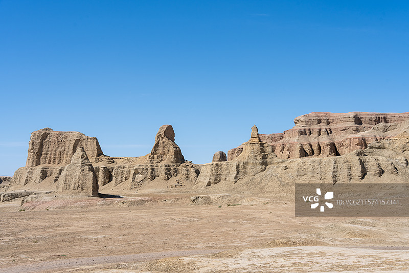 新疆魔鬼城丹霞地貌狮身人面图片素材