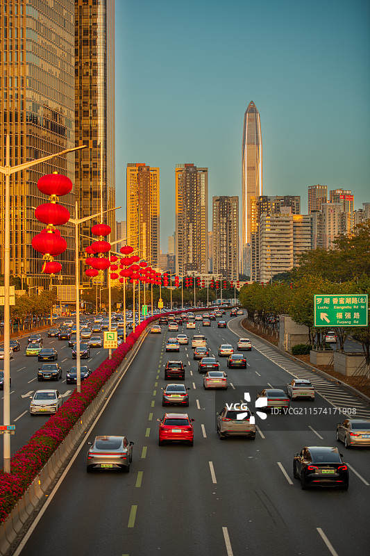深圳节日街道灯笼装饰图片素材