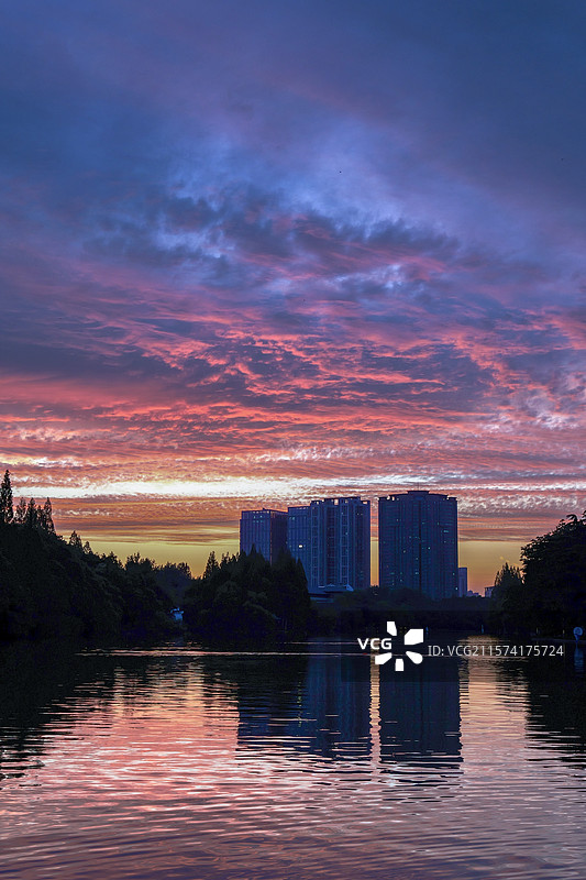 合肥稻香楼西山景区雨花塘日落风景图片素材