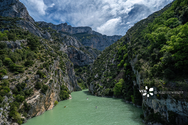 法国普罗旺斯-阿尔卑斯-蓝色海岸大区马赛市韦尔东大峡谷圣十字湖风光图片素材