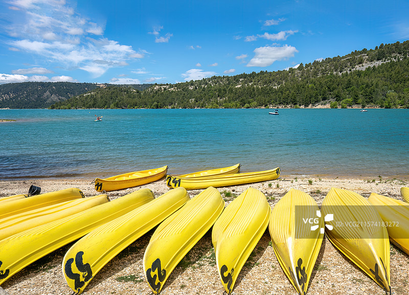 法国普罗旺斯-阿尔卑斯-蓝色海岸大区马赛市韦尔东大峡谷圣十字湖风光图片素材