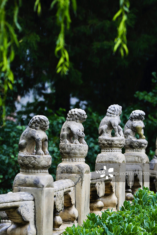 雨中故宫断虹桥图片素材
