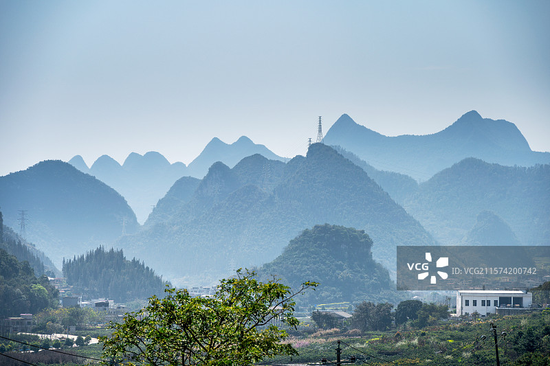 贵州万峰林   喀斯特峰丛  山峰层峦叠嶂  贵州旅游图片素材